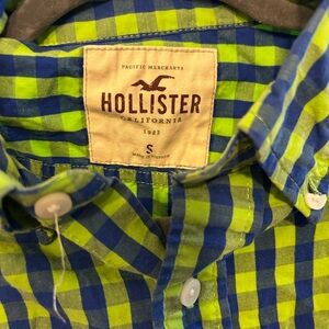 Hollister Men's Vibrant Blue and Green Plaid Shirt